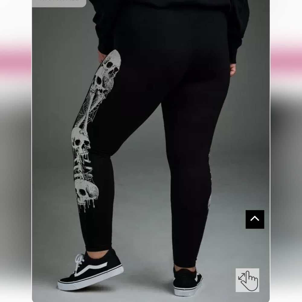 🆕️ ☠️TORRID NIGHTFALL SKULL PRINTED LEGGINGS - FULL LENGTH ☠️ - Picture 3 of 5